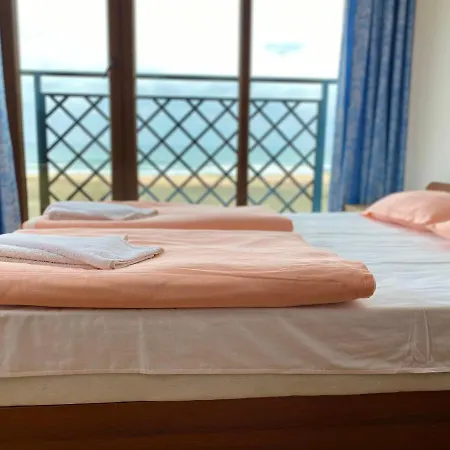 Teos شقة فندقية 4*
