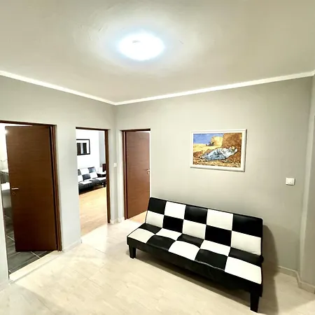 Teos شقة فندقية 4*