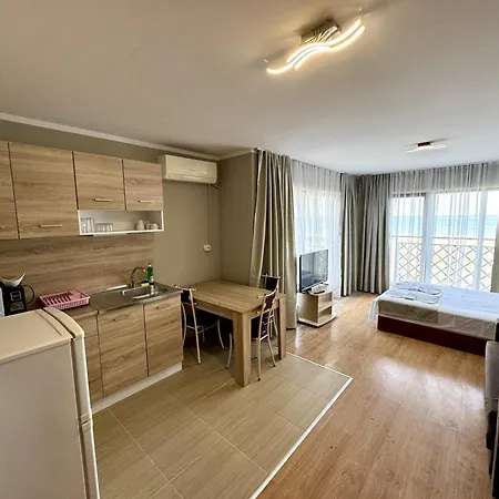 Teos 4* 普里莫尔斯科