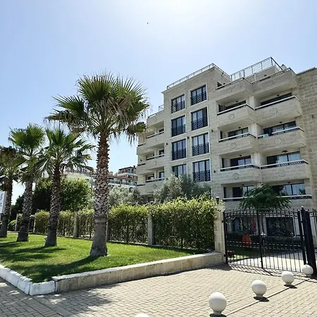 Teos Apart-hotel *