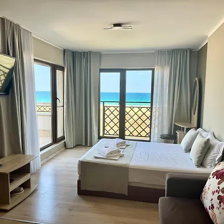 Teos Aparthotel